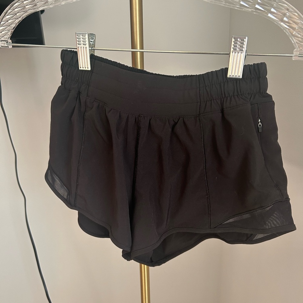 black hotty hot lululemon athletic shorts